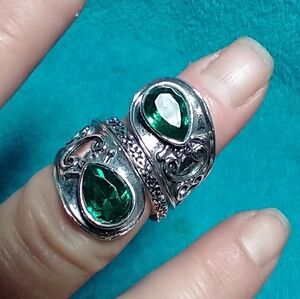 Silvertone green stone ring intricate decorative  large